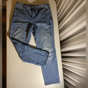GUC - Style & Co. Denim - Slim Leg Jean - 12 Petite